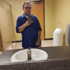 Meet your Posher, Ethan